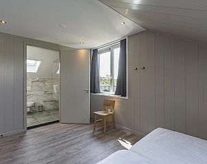 Guest house 4540100 - Holiday property Noordzeekust - Wellness Villa Lotje | Jacuzzi & Sauna | 6 Pers