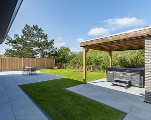 Guest house 4540100 - Holiday property Noordzeekust - Wellness Villa Lotje | Jacuzzi & Sauna | 6 Pers