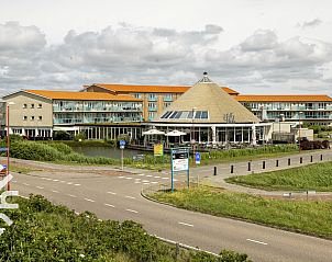 Exterieur van vakantiehuis NH385 in Julianadorp aan Zee, Noord-Holland.