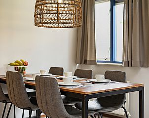 Volledig uitgeruste keuken in Beach Resort Ooghduyne 6-persoons villa, Julianadorp aan Zee, Noord-Holland.