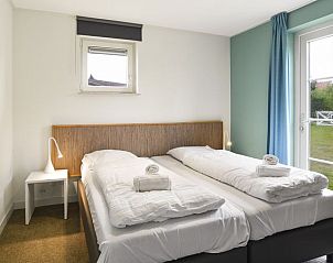 Guest house 454020 - Bungalow Noordzeekust - Beach Resort Ooghduyne | 22-persoons villa | 22L