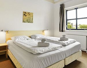 Guest house 454023 - Bungalow Noordzeekust - Beach Resort Ooghduyne | 6-persoons villa | 6D2