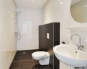 Guest house 454024 - Bungalow Noordzeekust - Beach Resort Ooghduyne | 12-persoons villa | 12C