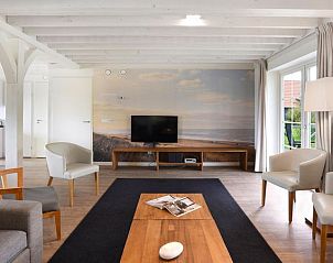 Guest house 454025 - Bungalow Noordzeekust - Beach Resort Ooghduyne | 16-persoons villa | 16L