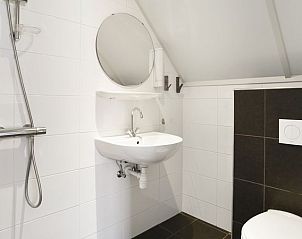 Guest house 454025 - Bungalow Noordzeekust - Beach Resort Ooghduyne | 16-persoons villa | 16L