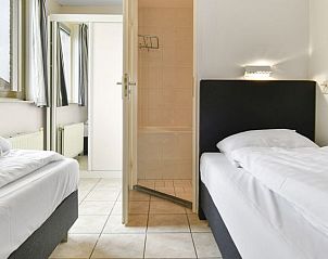 Guest house 454026 - Bungalow Noordzeekust - Beach Resort Ooghduyne | 4-persoons appartement | 4B1