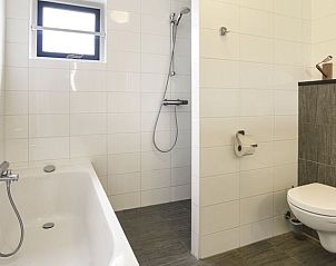Guest house 454037 - Bungalow Noordzeekust - Beach Resort Ooghduyne | 6-persoons kindervilla | 6LK