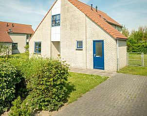 Guest house 454038 - Bungalow Noordzeekust - Beach Resort Ooghduyne | 6-persoons villa | 6C2