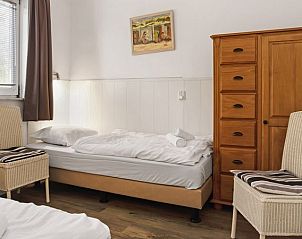 Guest house 454040 - Bungalow Noordzeekust - Beach Resort Ooghduyne | 4-persoons villa | 4B2