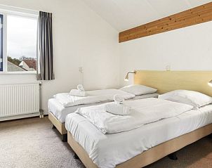 Guest house 454043 - Bungalow Noordzeekust - Beach Resort Ooghduyne | 6-persoons villa | 6D1