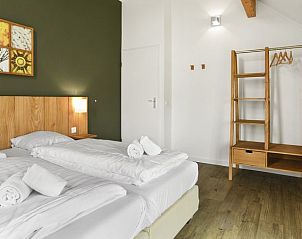 Guest house 454045 - Bungalow Noordzeekust - Beach Resort Ooghduyne | 8-persoons villa | 8L1