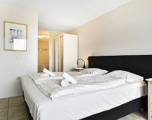 Guest house 454057 - Bungalow Noordzeekust - Beach Resort Ooghduyne | 4-persoons appartement | 4B1