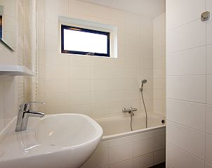 Guest house 454082 - Bungalow Noordzeekust - Beach Resort Ooghduyne | 4-persoons villa | 4C