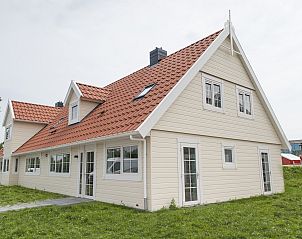 Verblijf 454084 - Bungalow Noordzeekust - Beach Resort Ooghduyne | 10-persoons villa | 10L1