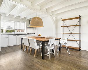 Verblijf 454084 - Bungalow Noordzeekust - Beach Resort Ooghduyne | 10-persoons villa | 10L1