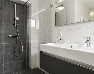 Guest house 454087 - Bungalow Noordzeekust - Beach Resort Ooghduyne | 6-persoons villa | 6C2