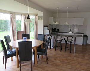 Gezellige eetruimte in Stolp vakantieaccommodatie, Medemblik, Noord-Holland