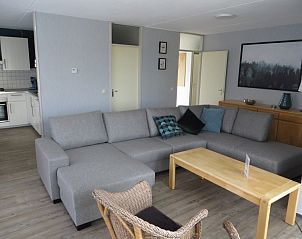 Comfortabele woonkamer in Stolp vakantiehuis, Medemblik, IJsselmeerkust