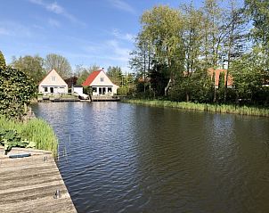 Rustgevend uitzicht op het water bij Stolp vakantieaccommodatie, Medemblik