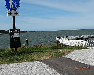 Verblijf 460124 - Vakantiewoning IJsselmeerkust - Vakantiehuis Schmuckes neuwertiges Ferienhaus  auf einer kle