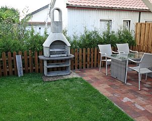 Verblijf 460124 - Vakantiewoning IJsselmeerkust - Vakantiehuis Schmuckes neuwertiges Ferienhaus  auf einer kle