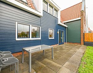 Guest house 460308 - Holiday property IJsselmeerkust - Geschakelde woning in Volendam
