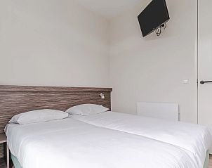 Guest house 460523 - Holiday property IJsselmeerkust - Lodge 4B