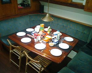 Guest house 461204 - Holiday property IJsselmeerkust - Vakantiehuis Hotelschiff Tjalkjacht Pelikaan