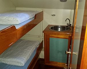 Guest house 461204 - Holiday property IJsselmeerkust - Vakantiehuis Hotelschiff Tjalkjacht Pelikaan