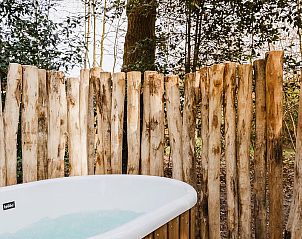 Verblijf 461620 - Tenthuis IJsselmeerkust - De Stille Heide | 6 Pers. | Kachel & Hottub