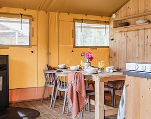 Unterkunft 461628 - Zelthaus IJsselmeerkust - De Bos Escape | 5 Pers. | Kachel & Hottub