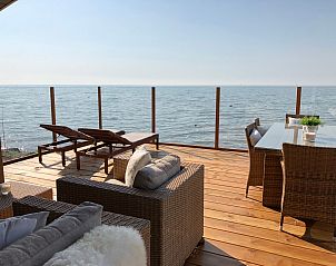 Guest house 462507 - Holiday property IJsselmeerkust - Vakantiehuis Chalet mit Wasserblick