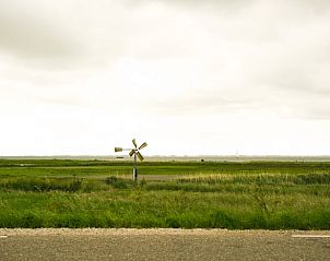 Drukke dag op het strand nabij Vakantiehuis in Schellinkhout, ideaal voor recreatie.