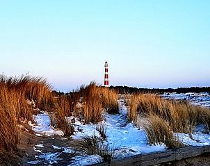 Leuchtturm auf Ameland, ikonischer Blick in der Nhe der CORIMAR-Htte.