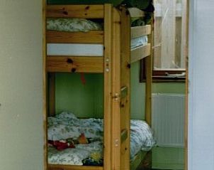 Bunk bed in child-friendly room of Chalet dirkshorn -park de horn, Dirkshorn, North Holland north.