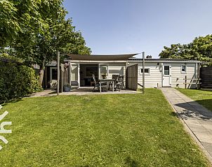 NH392 vakantiehuis in Schoorl, Noord-Holland met zonnige tuin en terras.