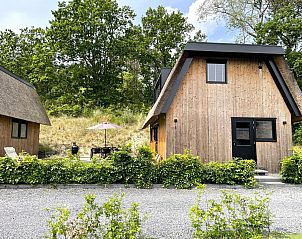 Guest house 484237 - Holiday property Noord-Holland noord - 6-persoons Duinlodge Bosrand met Laadpaal