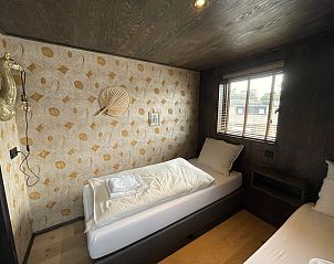 Guest house 484237 - Holiday property Noord-Holland noord - 6-persoons Duinlodge Bosrand met Laadpaal