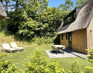 Guest house 484243 • Holiday property Noord-Holland noord • 6-persoons Duinlodge met Oplaadpunt 