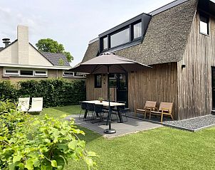 Guest house 484244 - Holiday property Noord-Holland noord - 6-persoons Duinlodge met Laadpaal & Extra Parkeerplaats