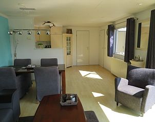 Verblijf 490326 - Vakantiewoning IJsselmeerkust - huisje 143, bootje, aan het water, grote tuin en terrassen