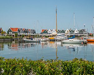 Jachthaven met zeilboten bij Appartement Markermeer 8, Uitdam, Amsterdam eo, schilderachtig uitzicht over het water.