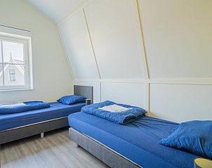 Tweepersoonskamer met uitzicht in Vakantiehuis Speeltoren 8, Uitdam, Amsterdam eo, Noord-Holland.