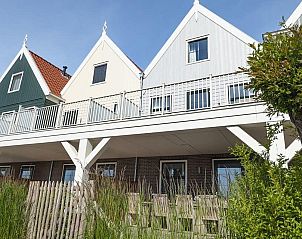 Ferienhaus Markermeer 8 in Uitdam, Amsterdam eo, mit traditionellen Giebeln und groer Veranda, ideal fr einen erholsamen Aufenthalt in Nordholland.
