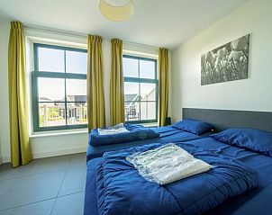 Comfortabele slaapkamer in Appartement Zuiderzee 12, Uitdam, Amsterdam eo, met uitzicht.