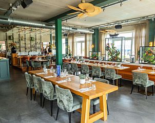 Restaurantinterieur bij Appartement Zuiderzee 12, Uitdam, Amsterdam eo, gezellig dineren.