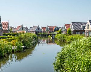 Gezin geniet van de omgeving bij EuroParcs Poort van Amste, Uitdam, Amsterdam eo, nabij Vakantiehuis Westertoren Sauna 12.