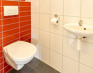 Guest house 521719 - Holiday property Twente - Vakantiehuis Camping de Molenhof - Lodge 6 personen