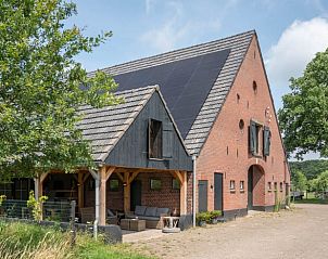 Veranda van Vakantiehuisje in Ambt Delden, ideaal voor ontspanning in Twente.