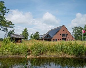 Rustiek Vakantiehuisje in Ambt Delden met vijver in Twente, Overijssel.